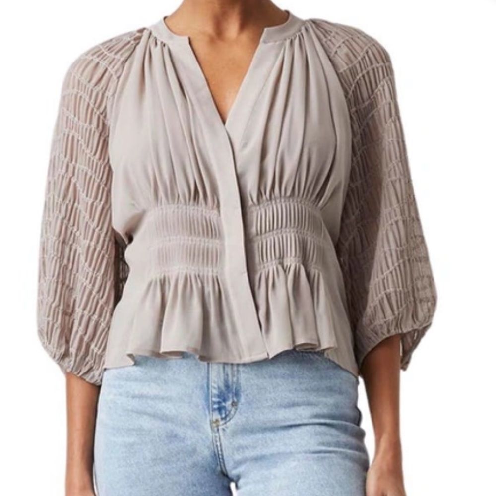NWT French Connection Pleated Smock Blouse in Moon Rock.  Size Small